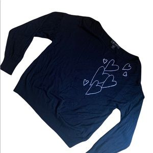 Saint John Black scoop neck graphic sweater with hearts